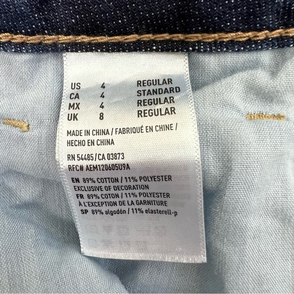 American Eagle Outfitters Womens Blue Jeans Sz 4 Tomgirl Button Fly Distress/Rip - Picture 7 of 15